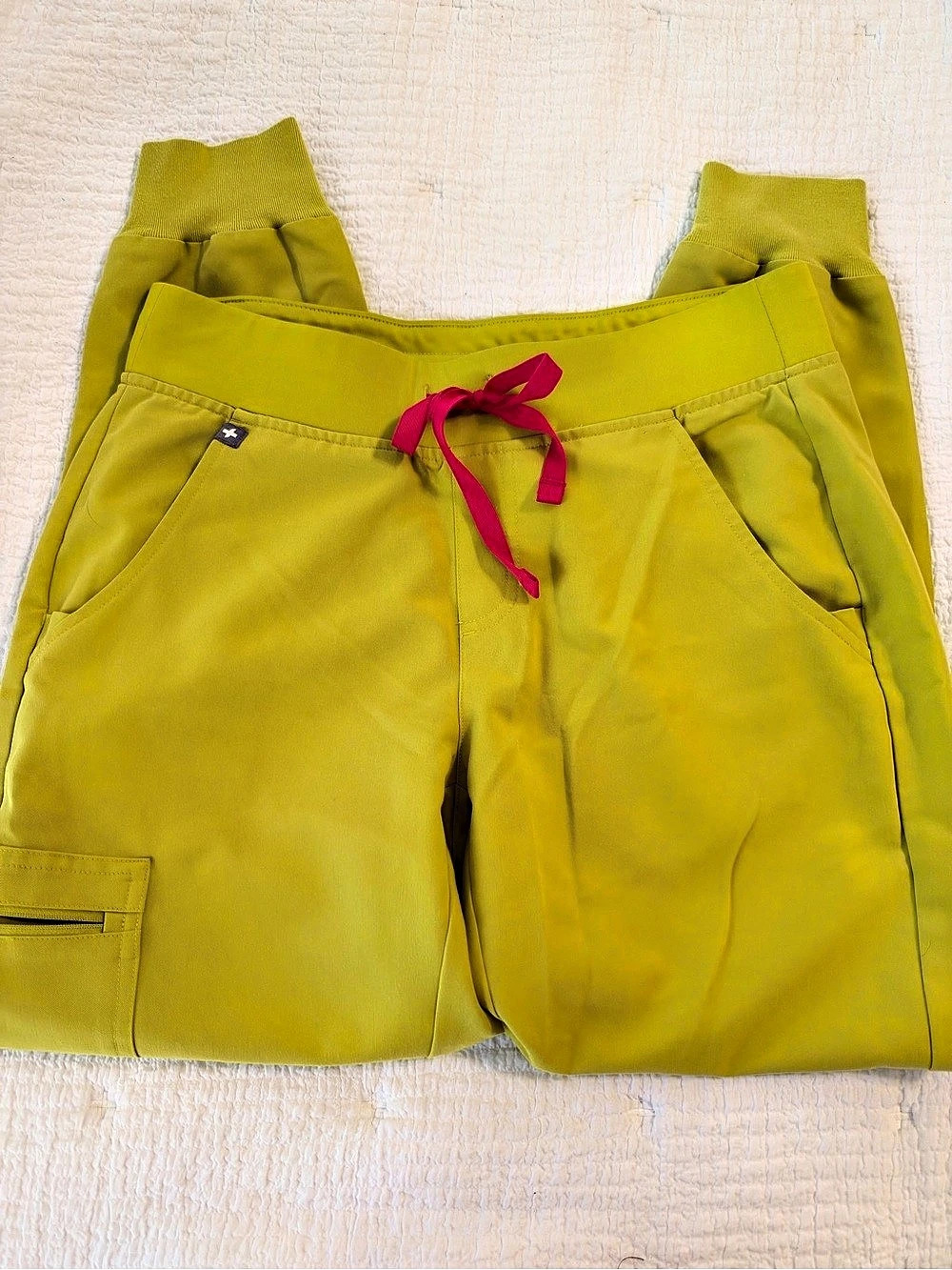 FIGS Zamora Jogger Scrub Pants Limeade Size Small Petite